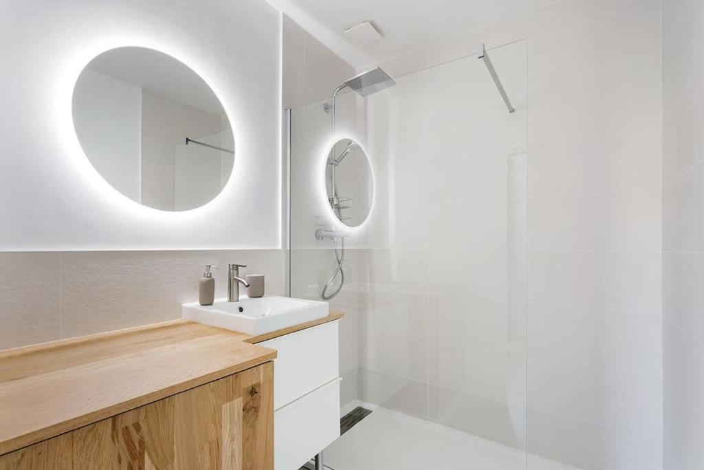 Machines De L'Ile - Fibre - Netflix - T2 La Tour Apartment น็องต์ ภายนอก รูปภาพ